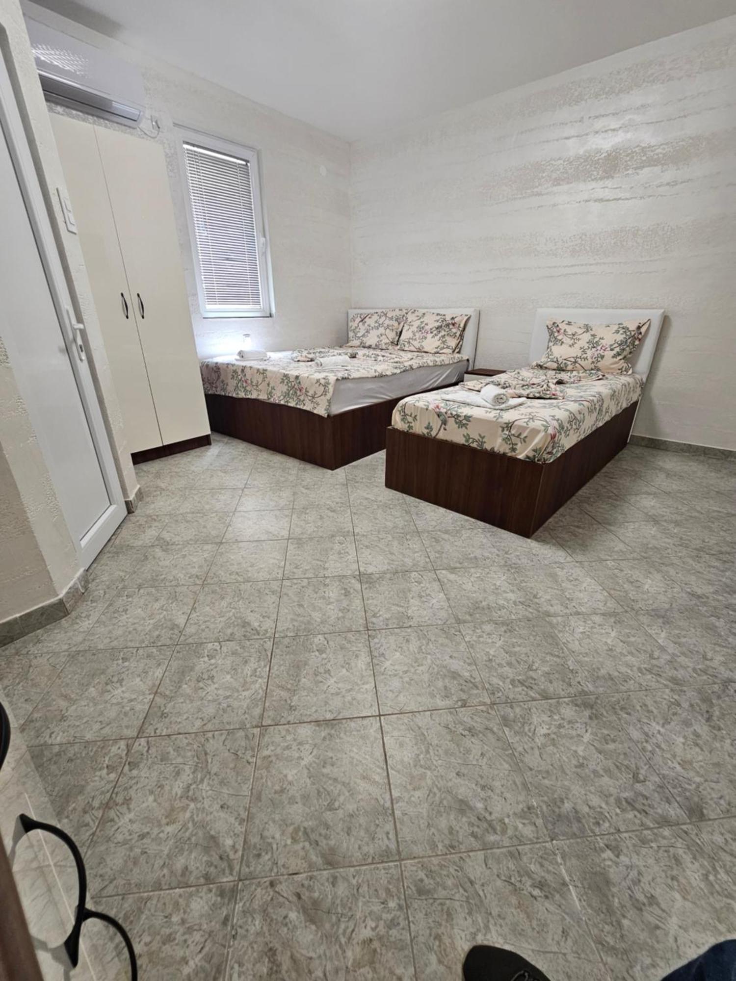 Apartmani Vila Ebra Utjeha Exterior photo